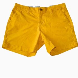 Old Navy Women's Everyday Shorts, Size 6 Yellow Pocket Summer Lightweight